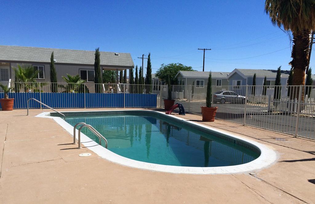 טוונטיניין פאלמס Sunnyvale Garden Suites - Joshua Tree National Park מראה חיצוני תמונה