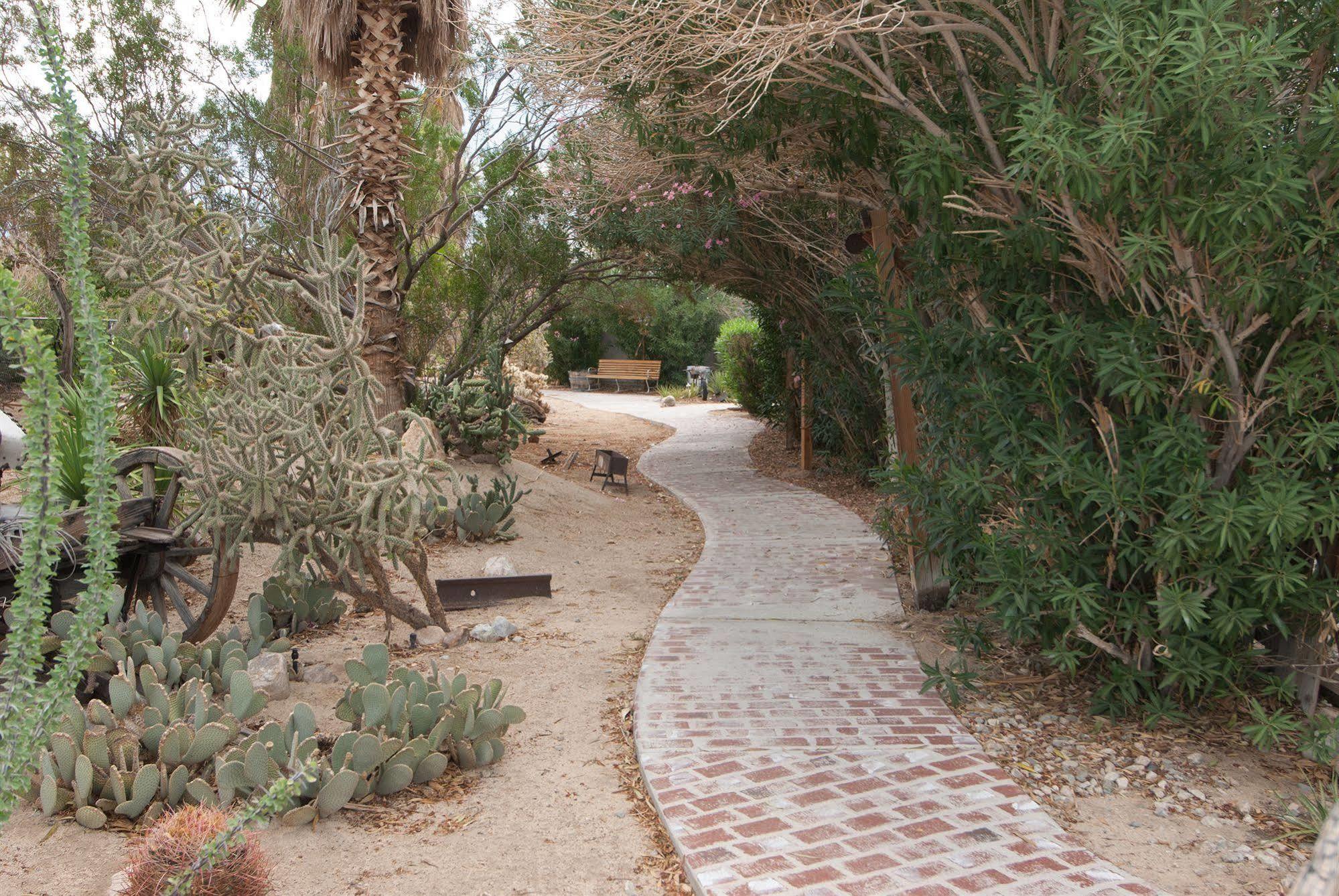 טוונטיניין פאלמס Sunnyvale Garden Suites - Joshua Tree National Park מראה חיצוני תמונה